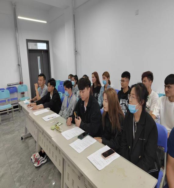 公共效劳与治理学院“中华优异古板文化进校园”活动简报