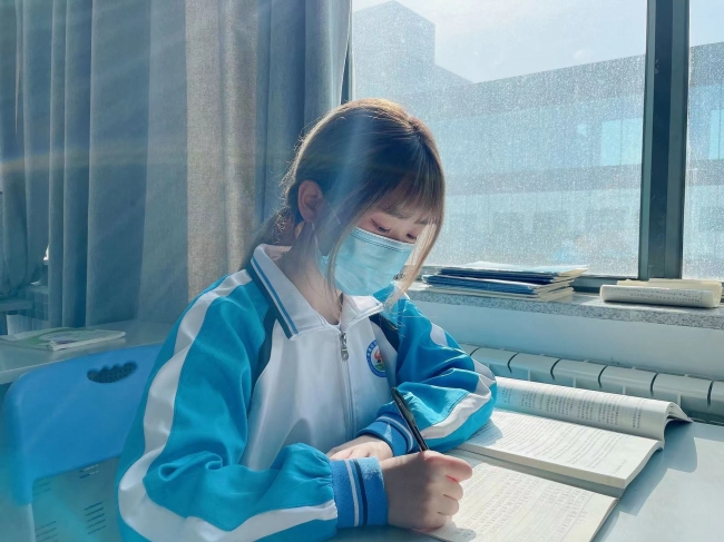 戴好口罩，你就是mg冰球突破学院里最靓的仔