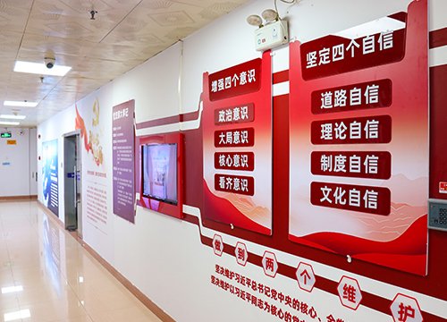 强化标杆引领，推进阵地建设